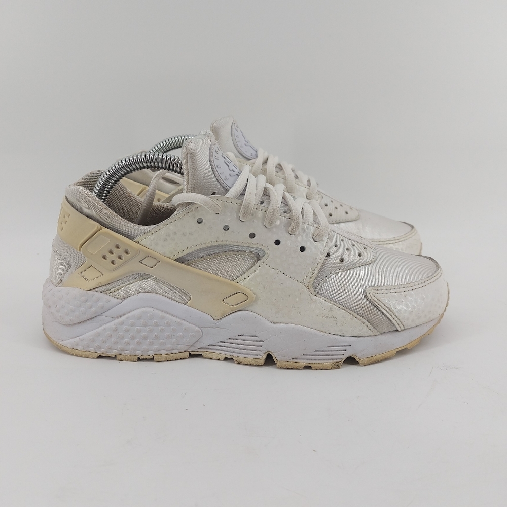Nike Air Huarache White Size 8